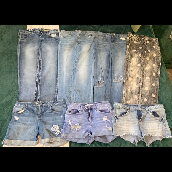 Bundle Of Jeans And Jean Shorts - Picture 1 of 1